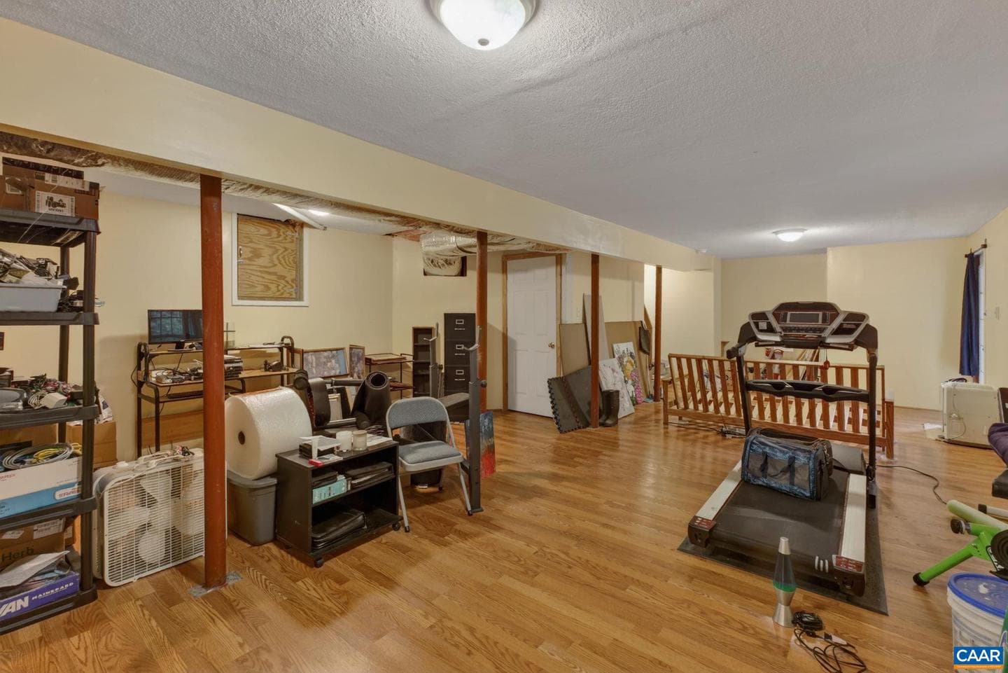 1092 Wintergreen Ln photo 32