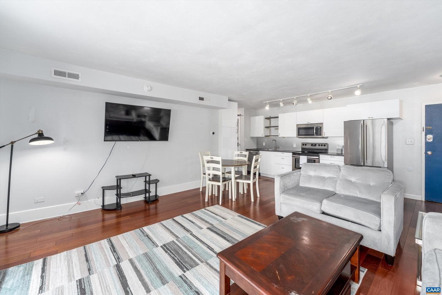 1800 Jefferson Park Ave #206 photo 7
