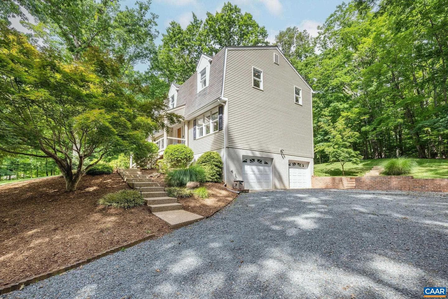 125 Vincennes Rd photo 3