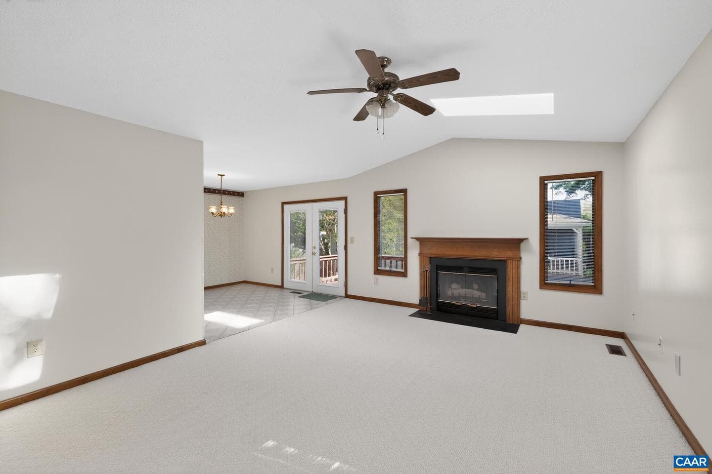 345 Cooper Dr photo 8
