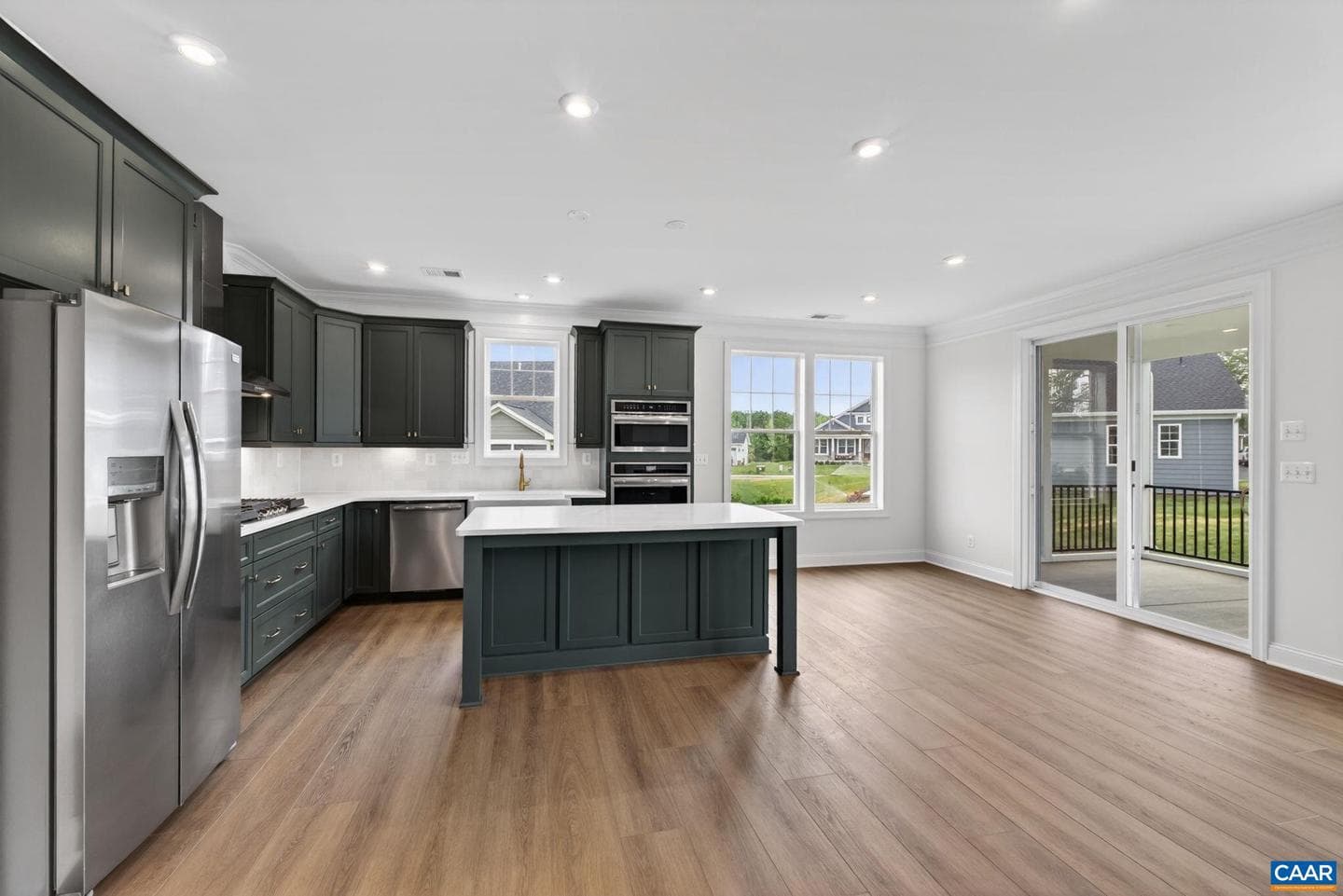 34e Ashlin Cove photo 6