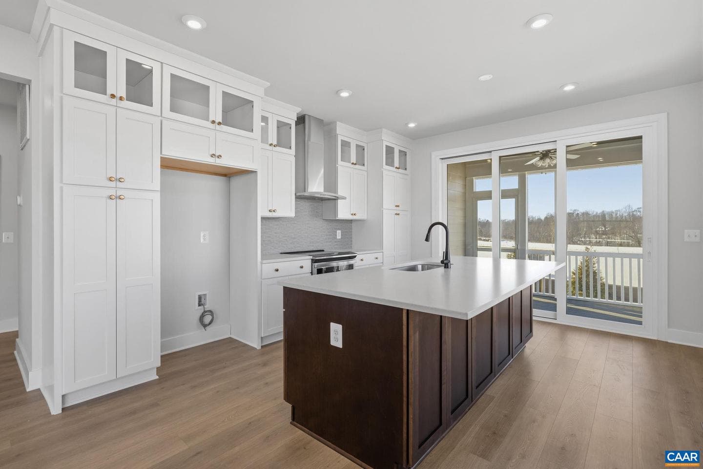 22e Wardell Crest photo 11
