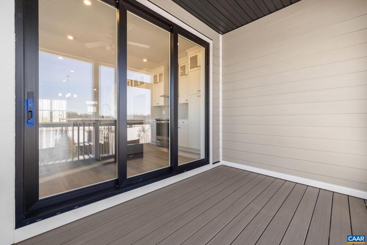 22e Wardell Crest photo 18