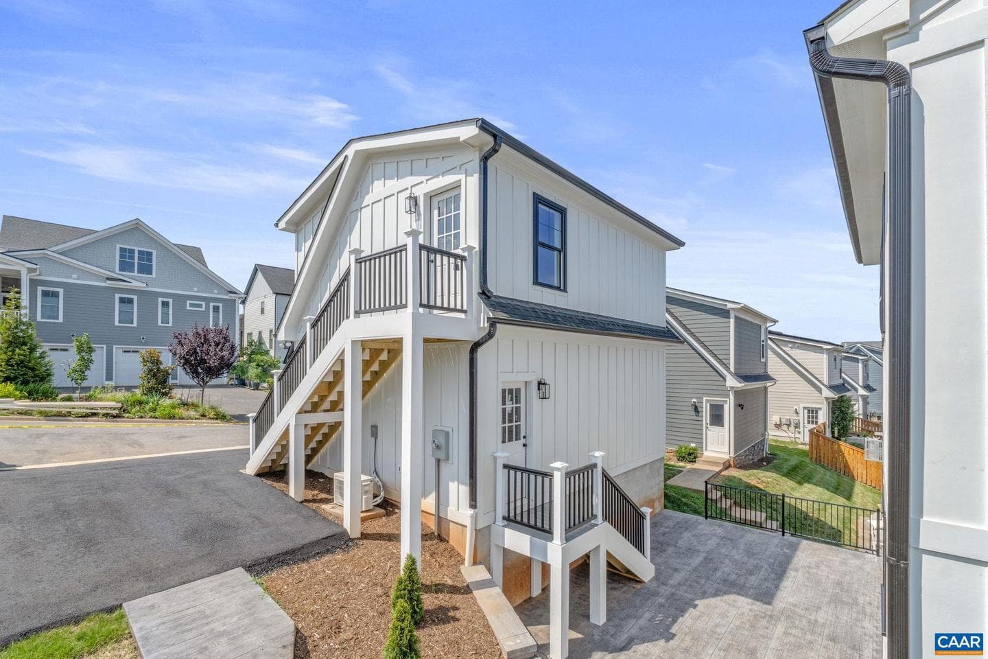 1603 Griffen Grove photo 68
