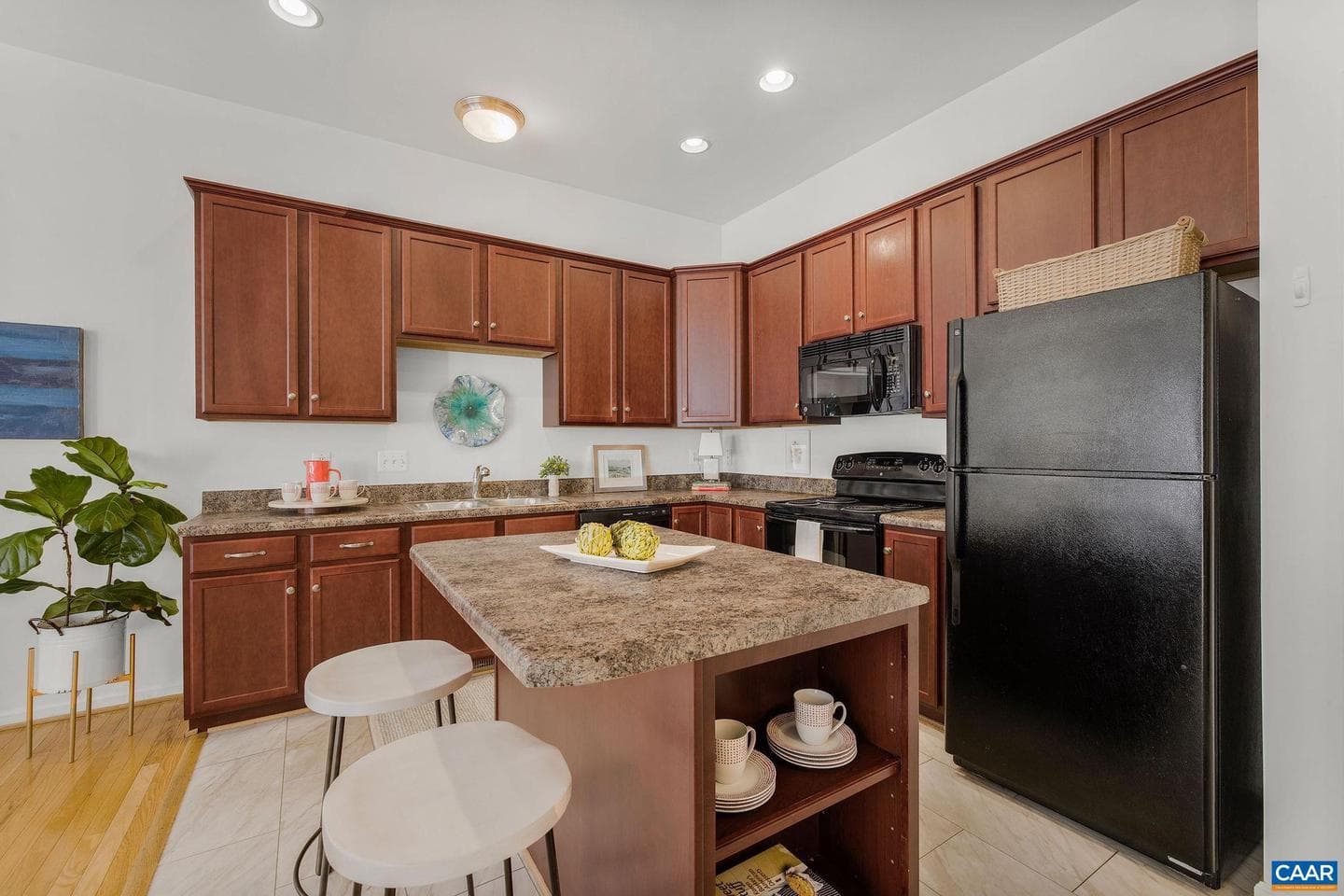 161 Brookwood Dr photo 3