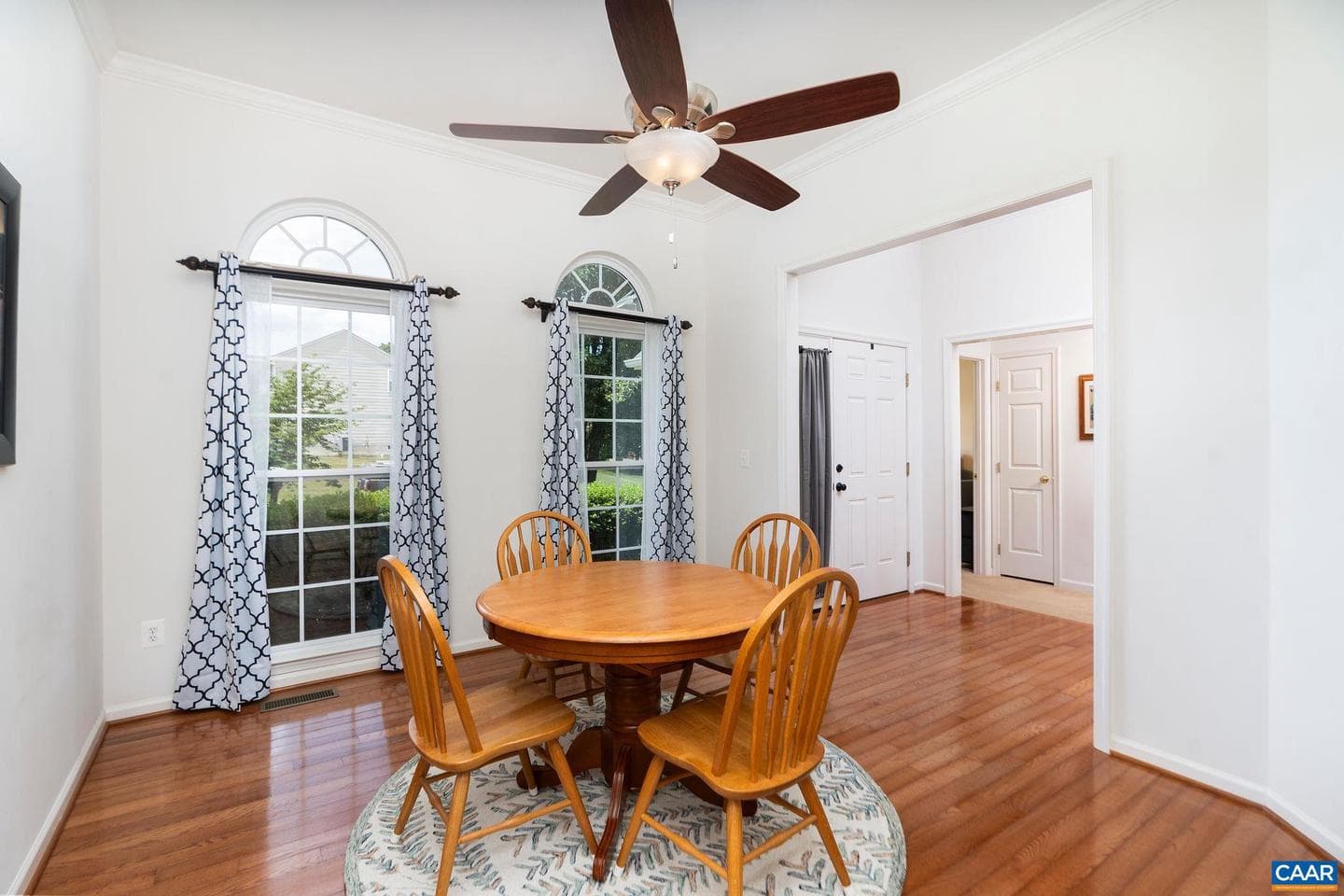 10182 Spring Dr photo 3