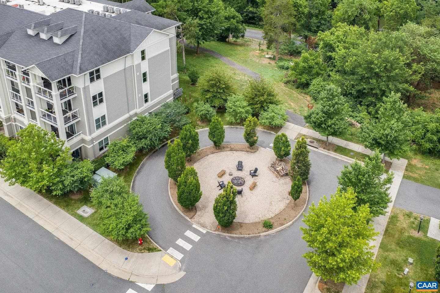 1425 Trailside Ct #304 photo 3