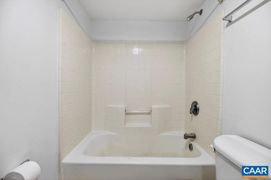 2074 Stone Ridge Condos photo 27