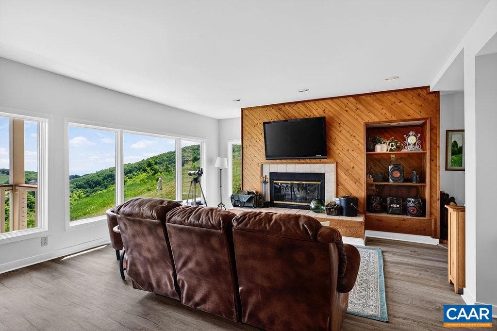 1641 Overlook Condos photo 11