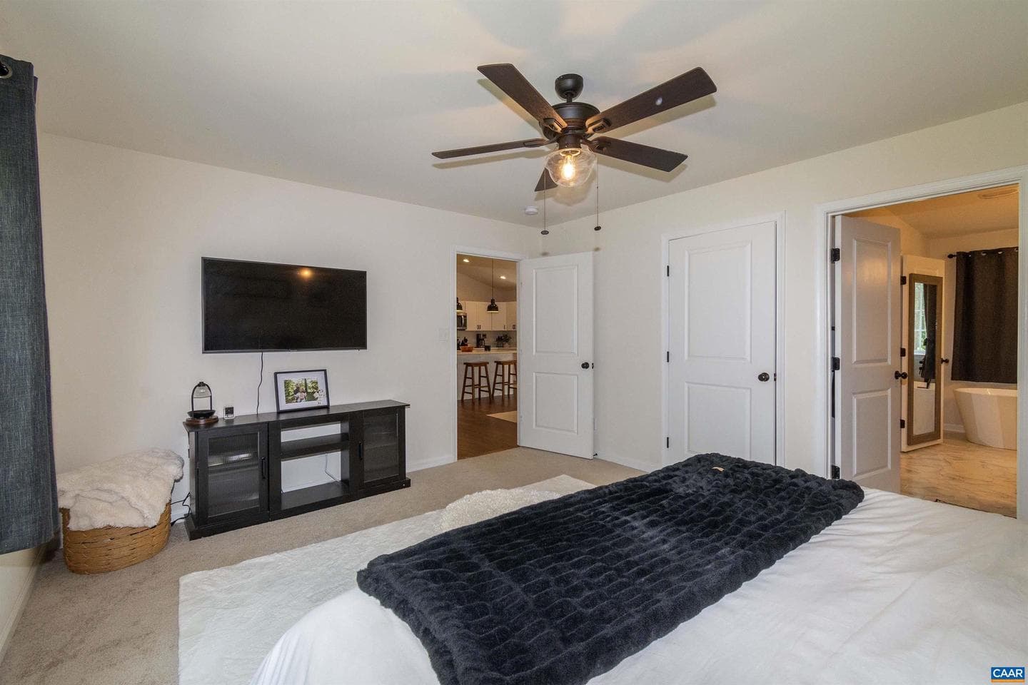 13079 Kendall Rd photo 22