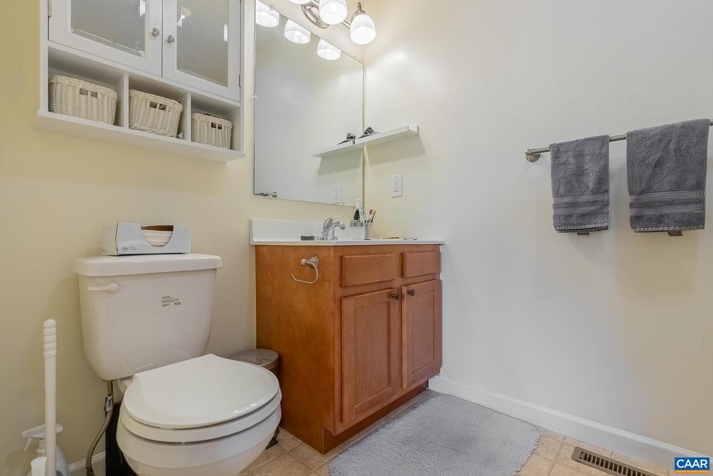 129 Thoroughbred Cir photo 22