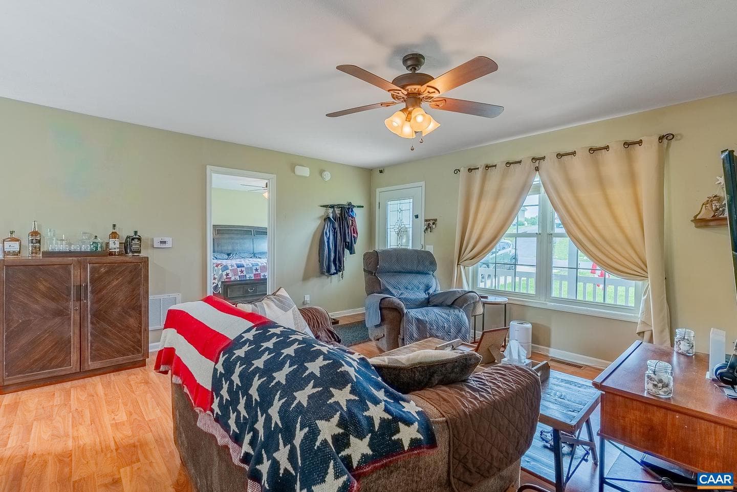 129 Thoroughbred Cir photo 8
