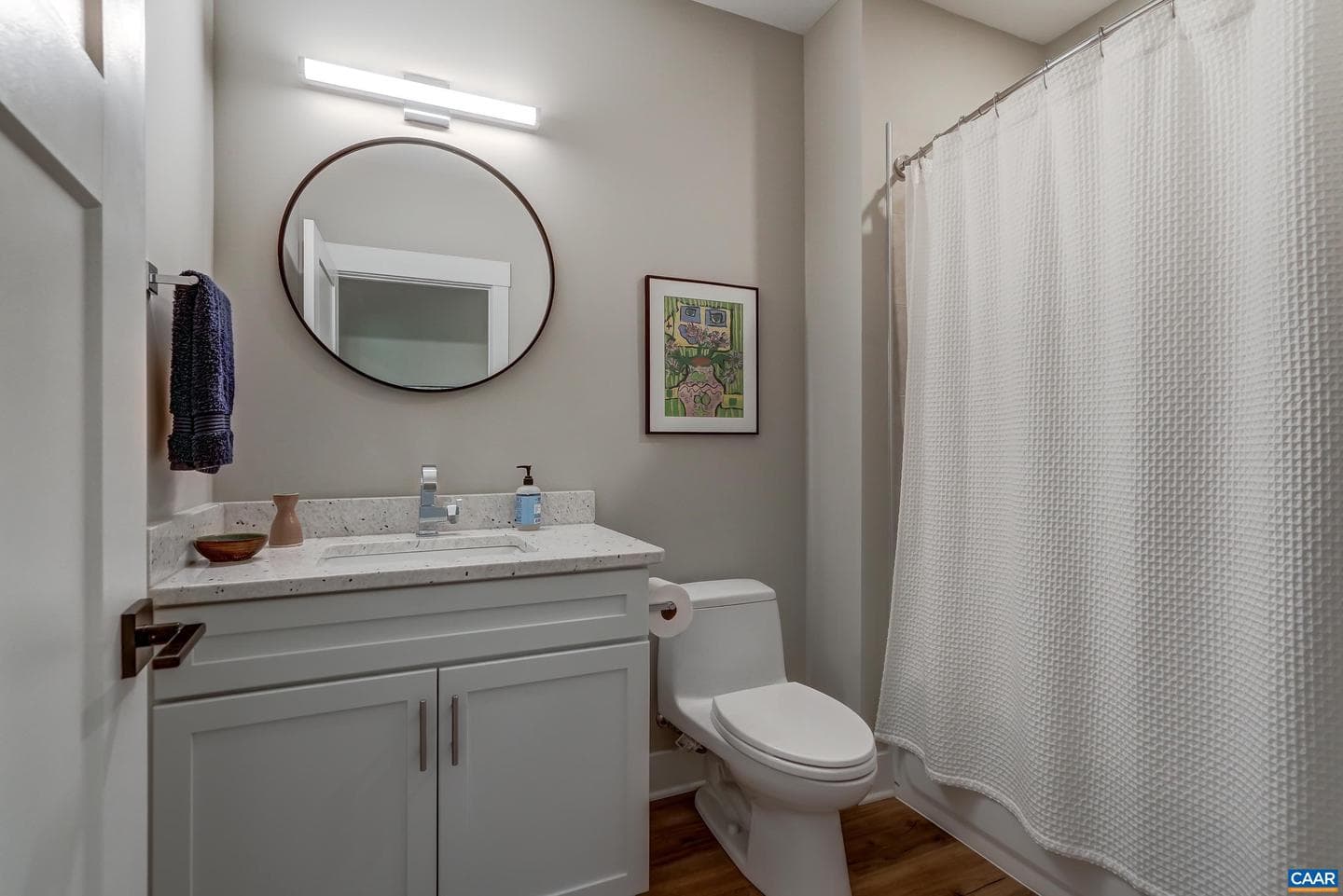 401 Lochlyn Hill Dr photo 43