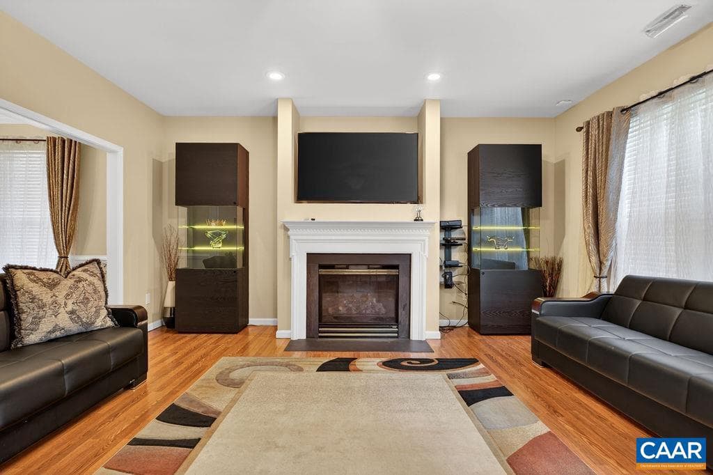 153 Deerwood Rd photo 23