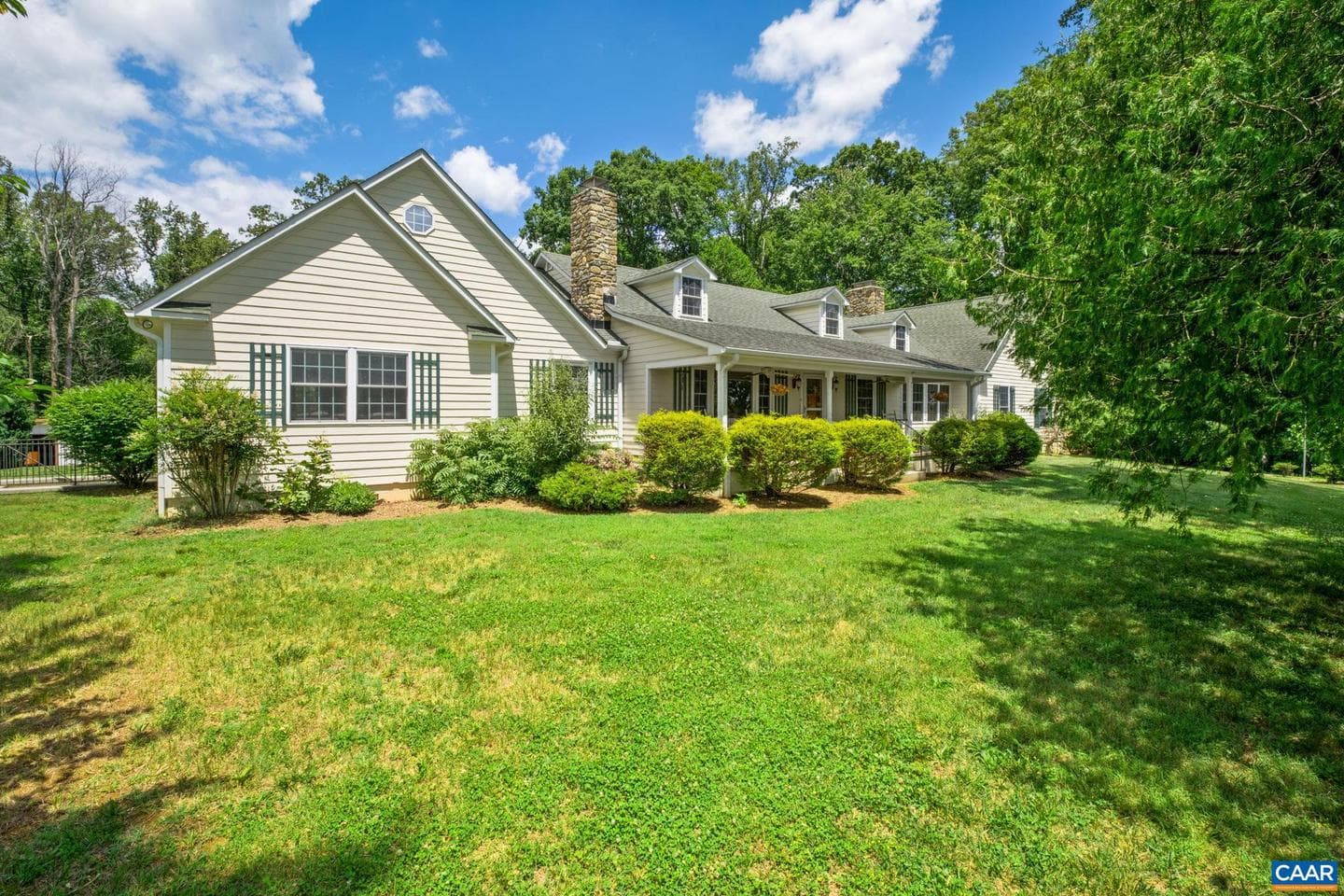 295 Fairground Rd photo 10