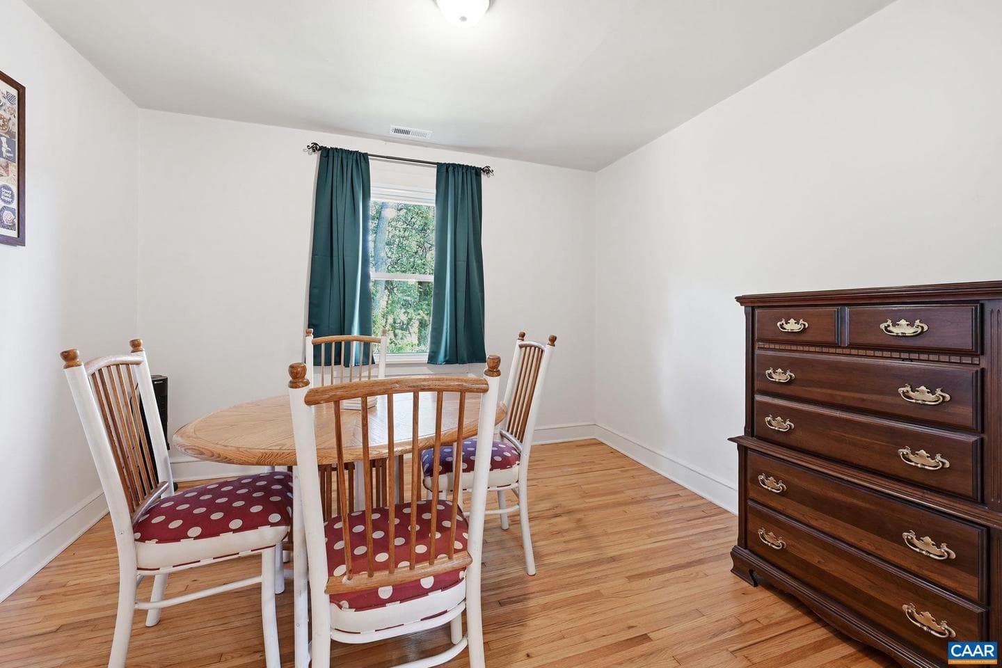 9034 Spotswood Trl photo 6