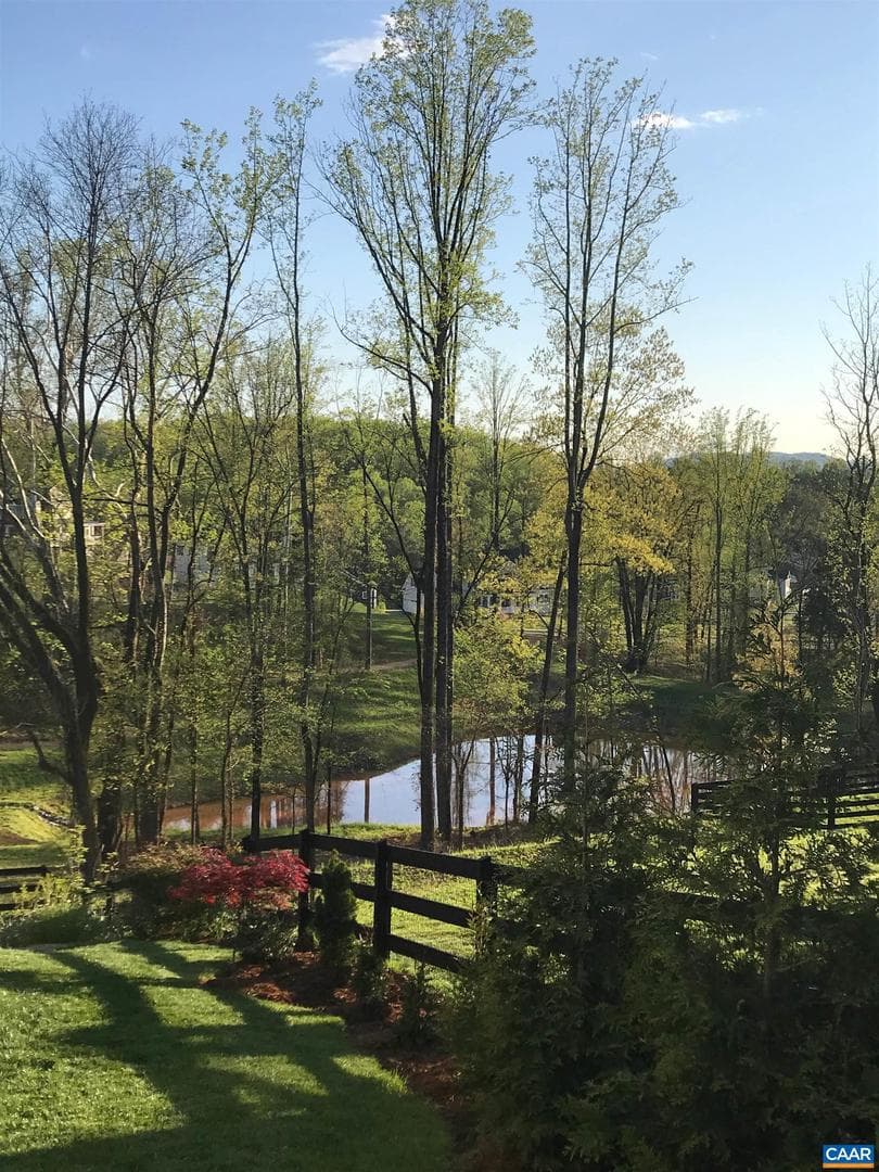 2246 Hyland Ridge Dr photo 3
