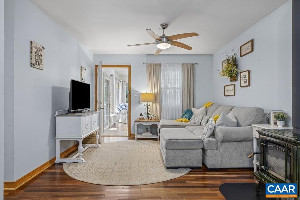 190 Hayman St photo 21