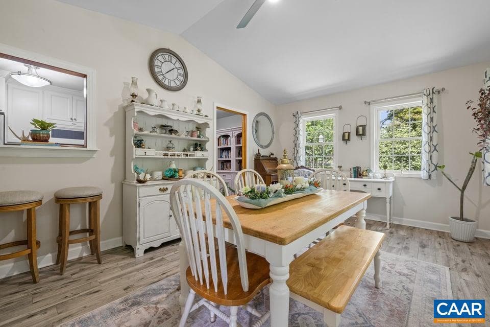 190 Hayman St photo 7