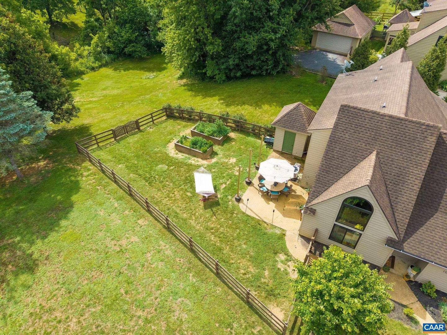 1067 Highland Dr, Charlottesville