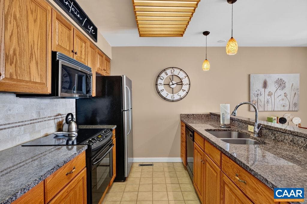 1587 Vistas Condos photo 15