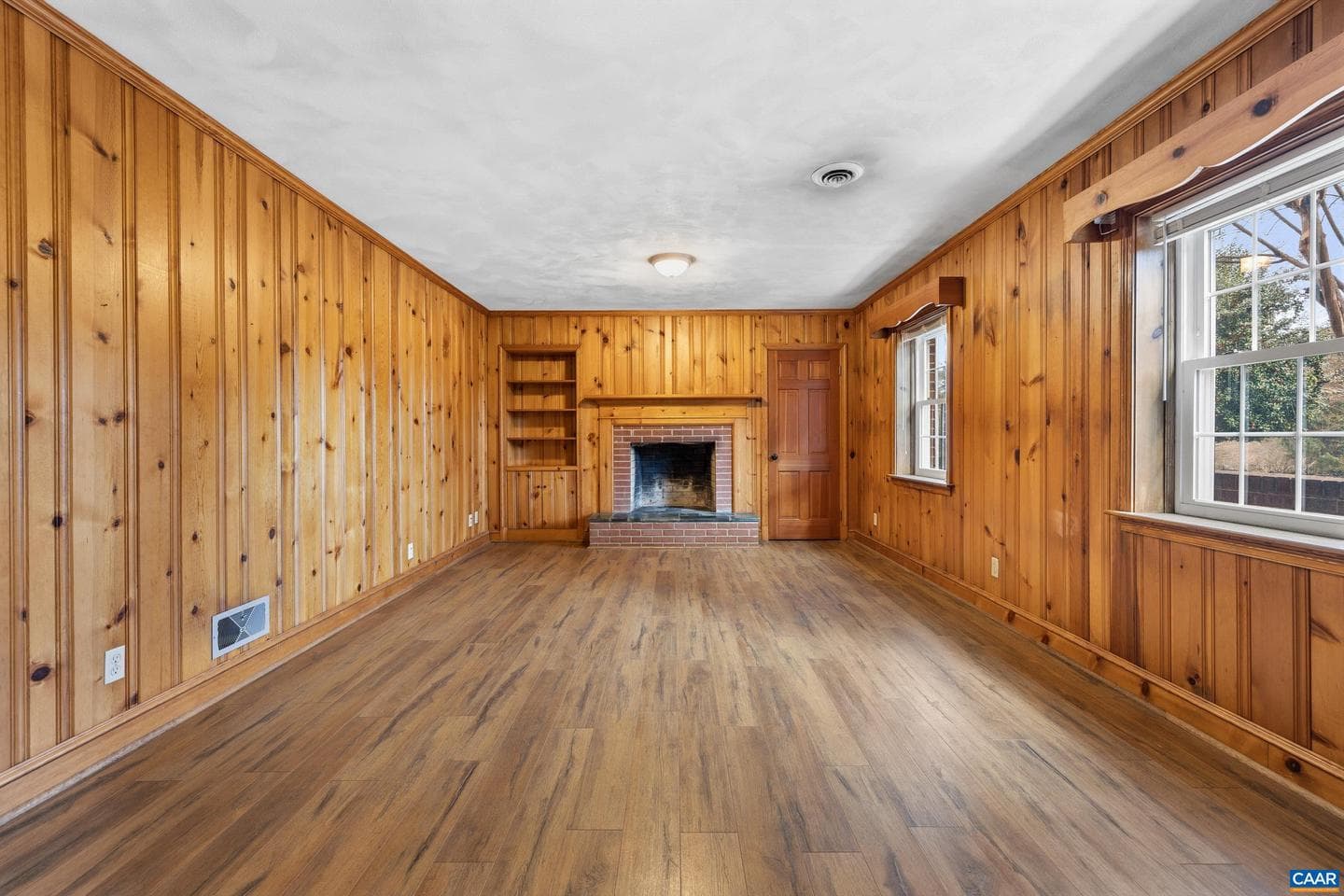 2515 Northfield Rd photo 43
