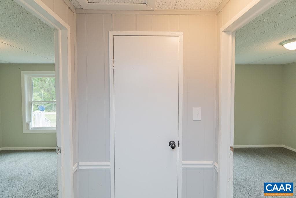 1043 Ford Ave photo 20
