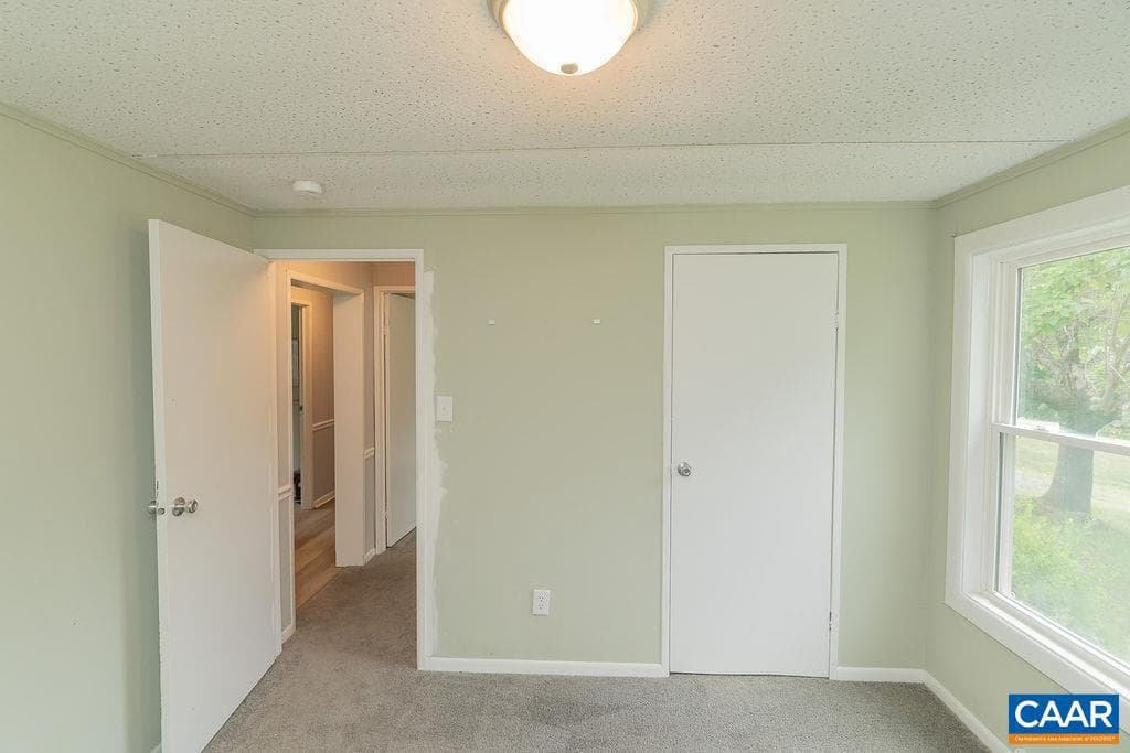1043 Ford Ave photo 25