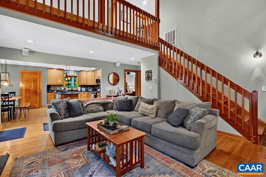 1300 Blue Ridge Dr photo 19
