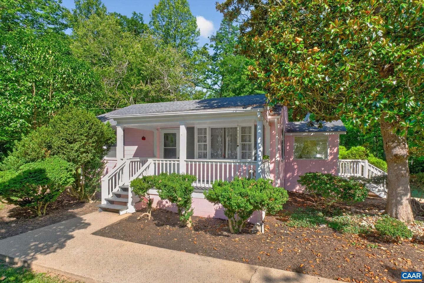 7068 Porters Rd, Esmont