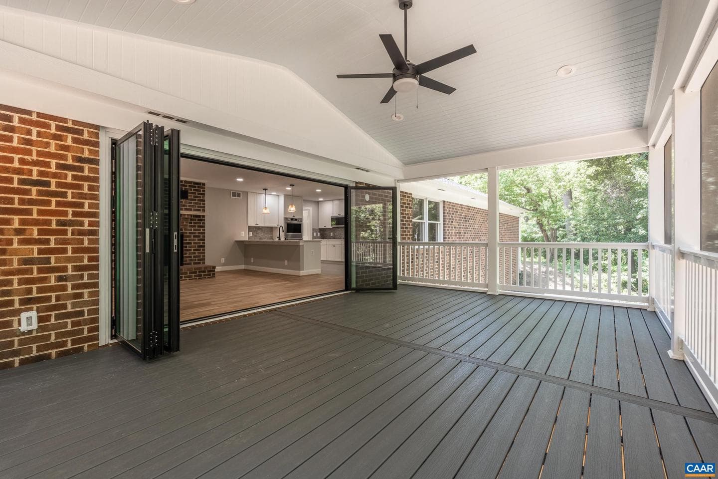 540 Milford Rd photo 22
