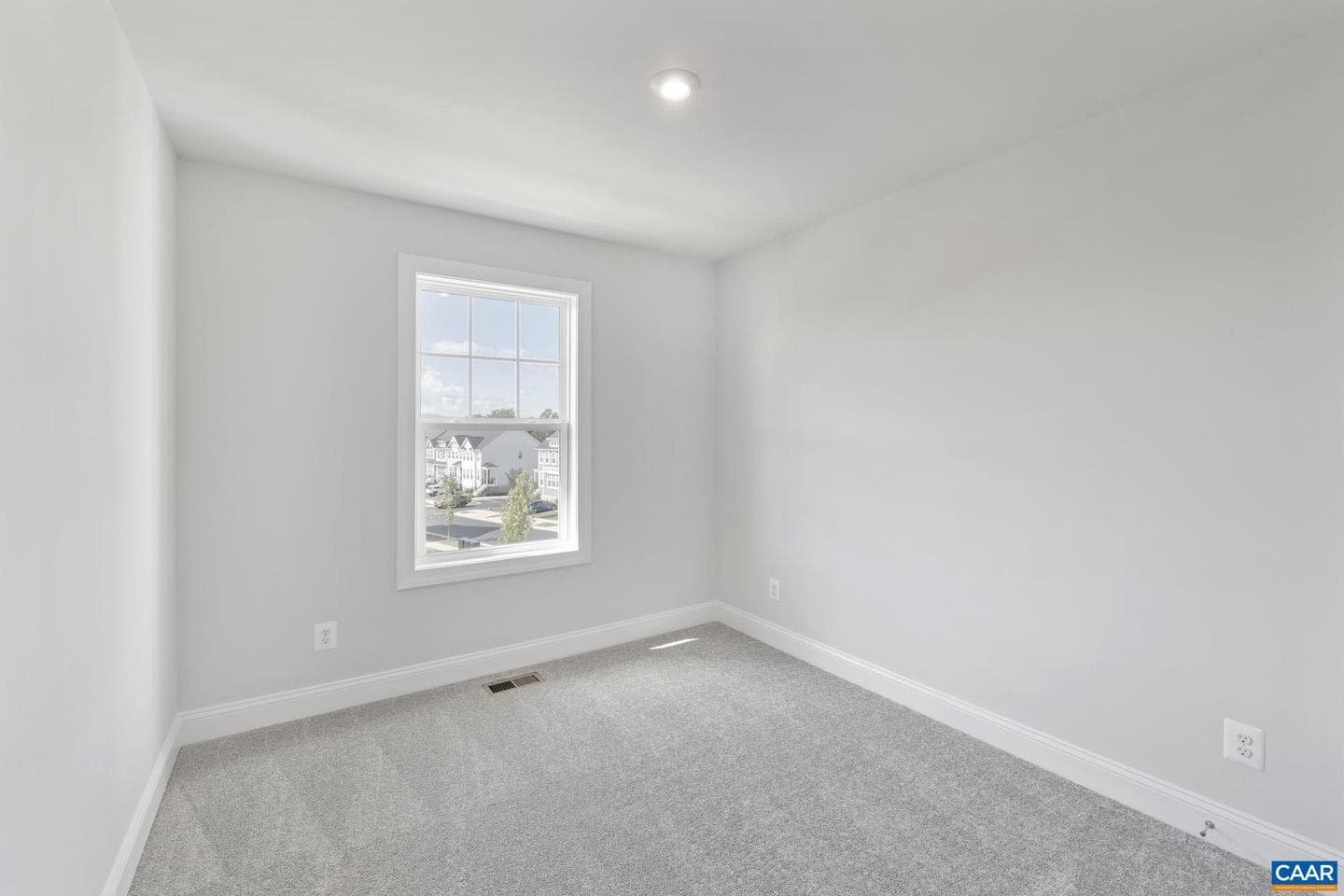 137 Park Ridge Dr photo 29