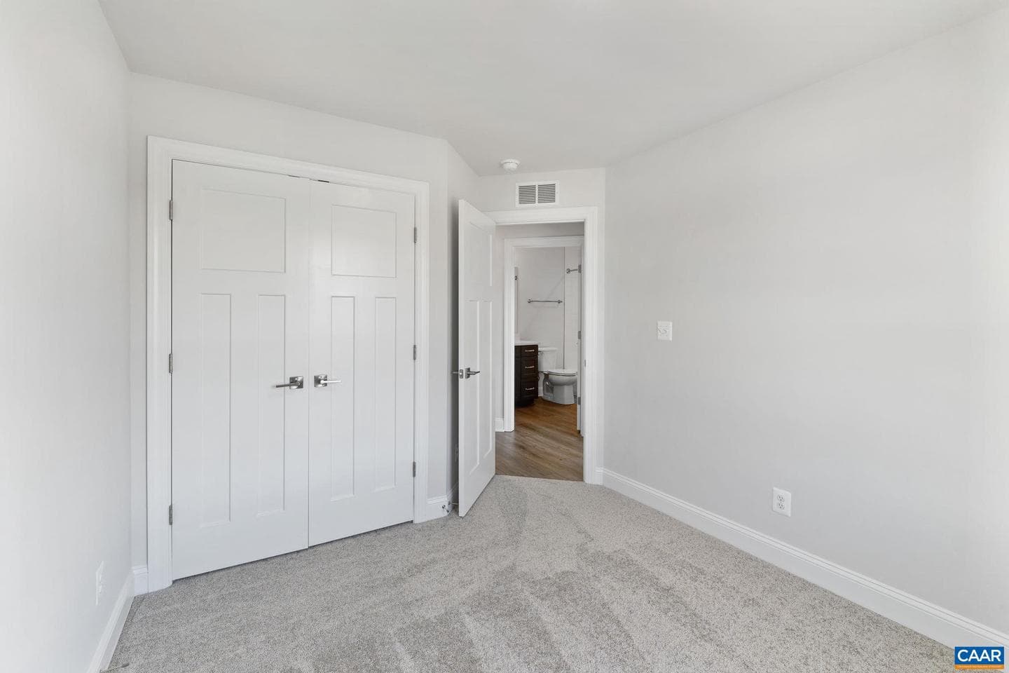 137 Park Ridge Dr photo 30