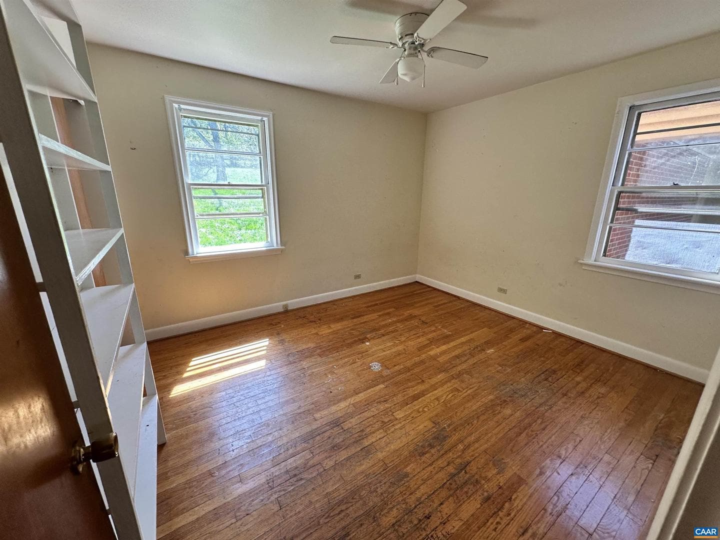 912 Saint Charles Ave photo 13