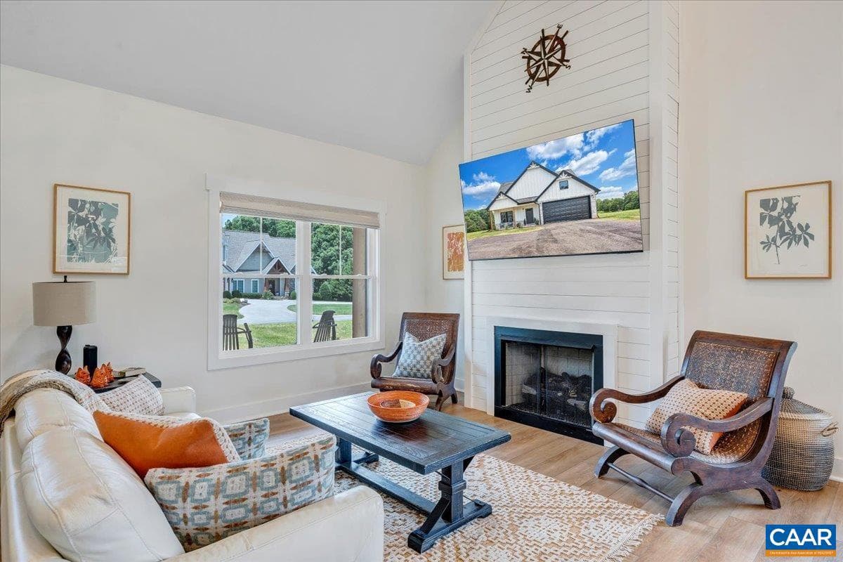 510 Camellia Ln photo 10