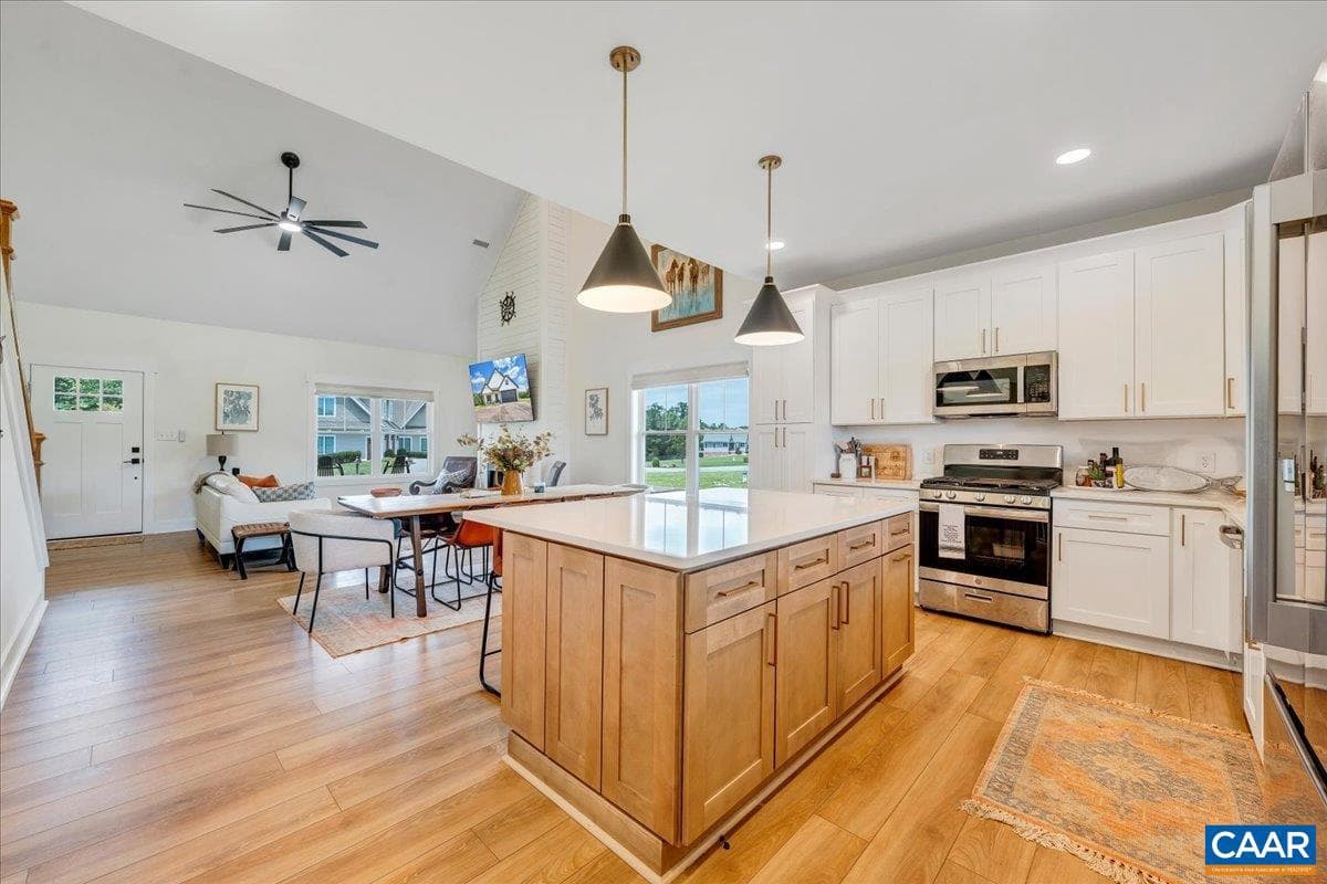 510 Camellia Ln photo 23