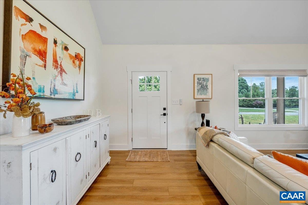510 Camellia Ln photo 5