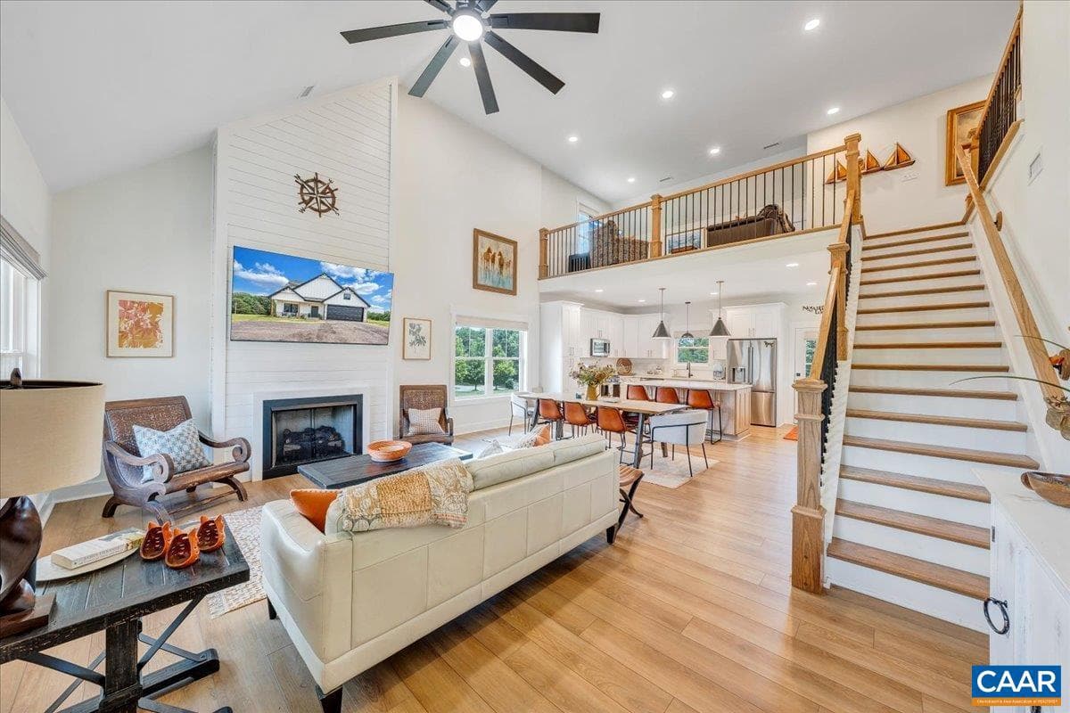 510 Camellia Ln photo 6