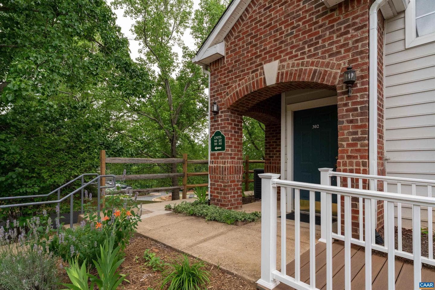 1055 Weybridge Ct, Charlottesville