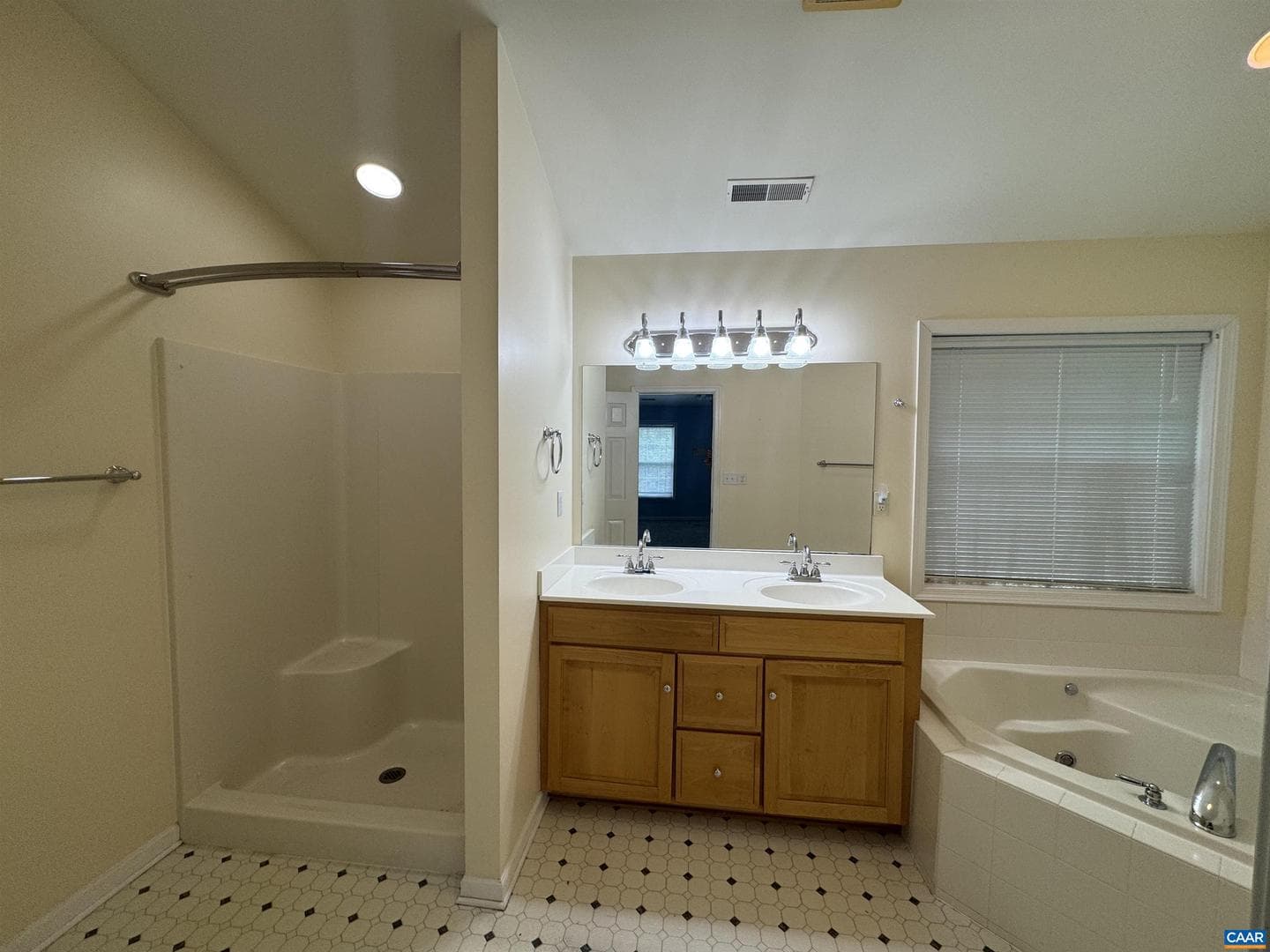 47 Bridlewood Dr photo 25