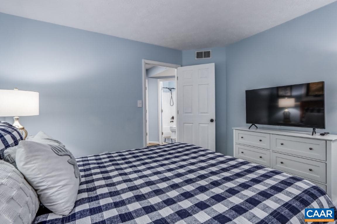 740 Laurelwood Condos photo 23