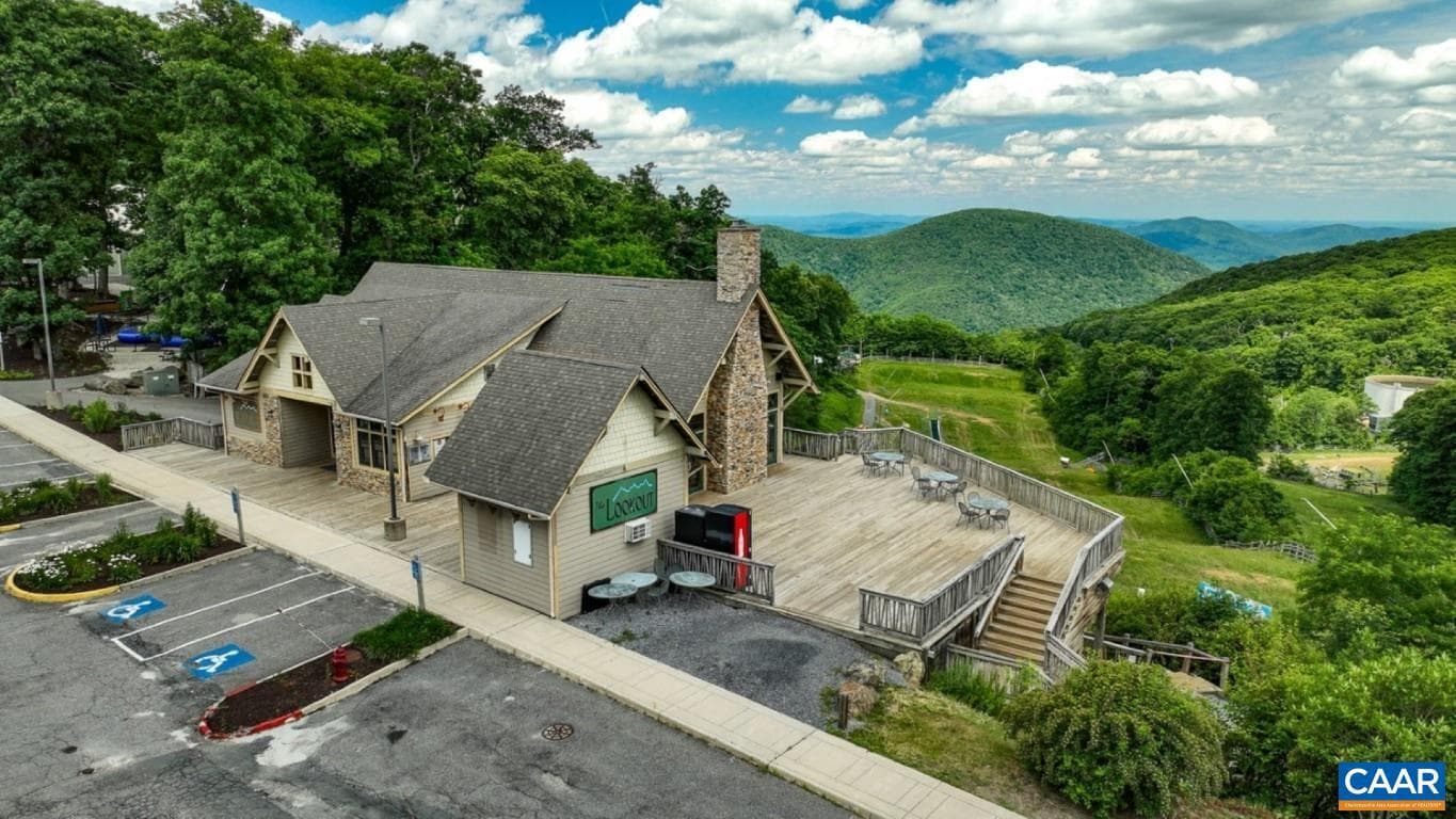 740 Laurelwood Condos photo 42