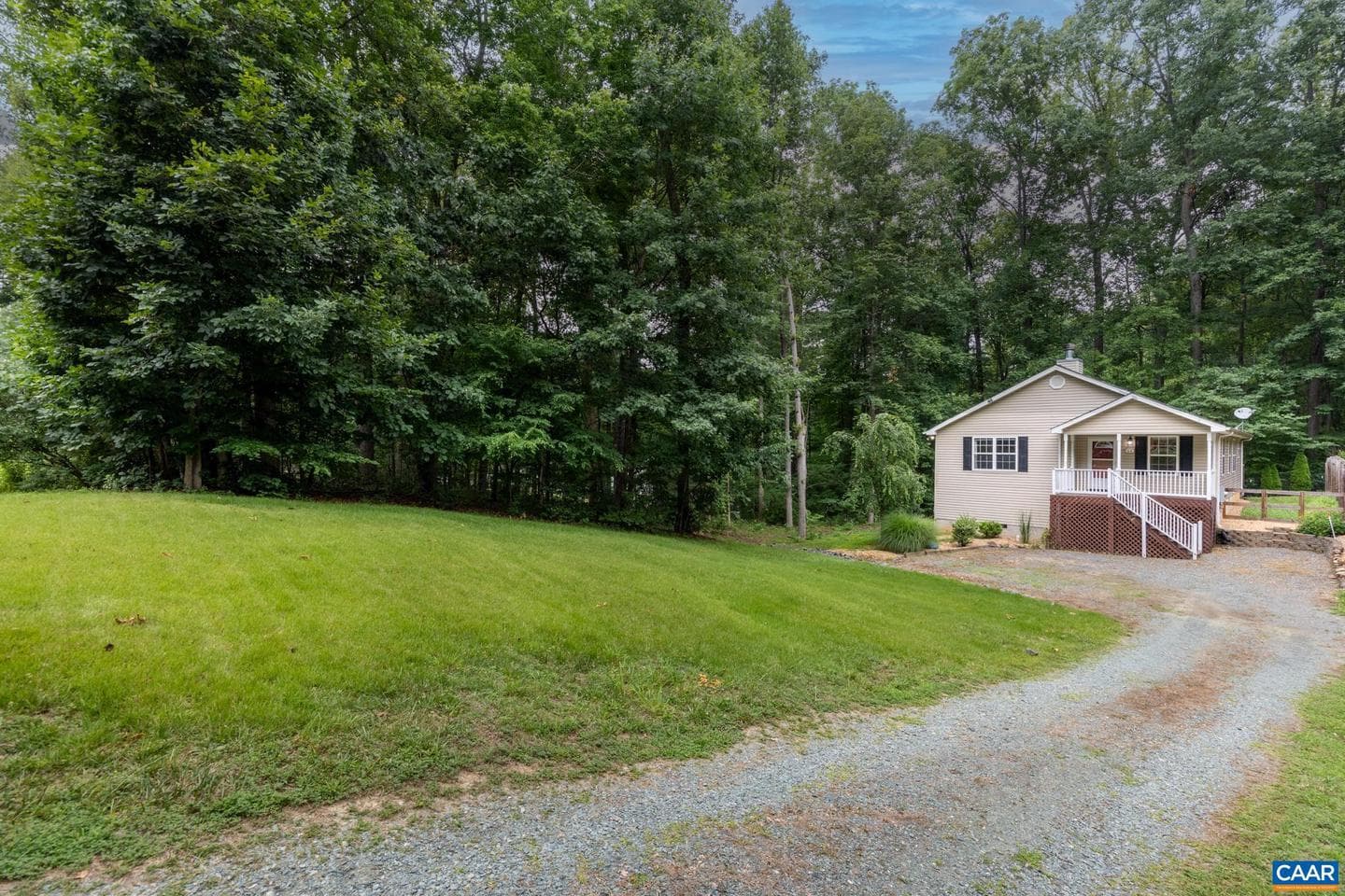 64 Ferndale Dr photo 13