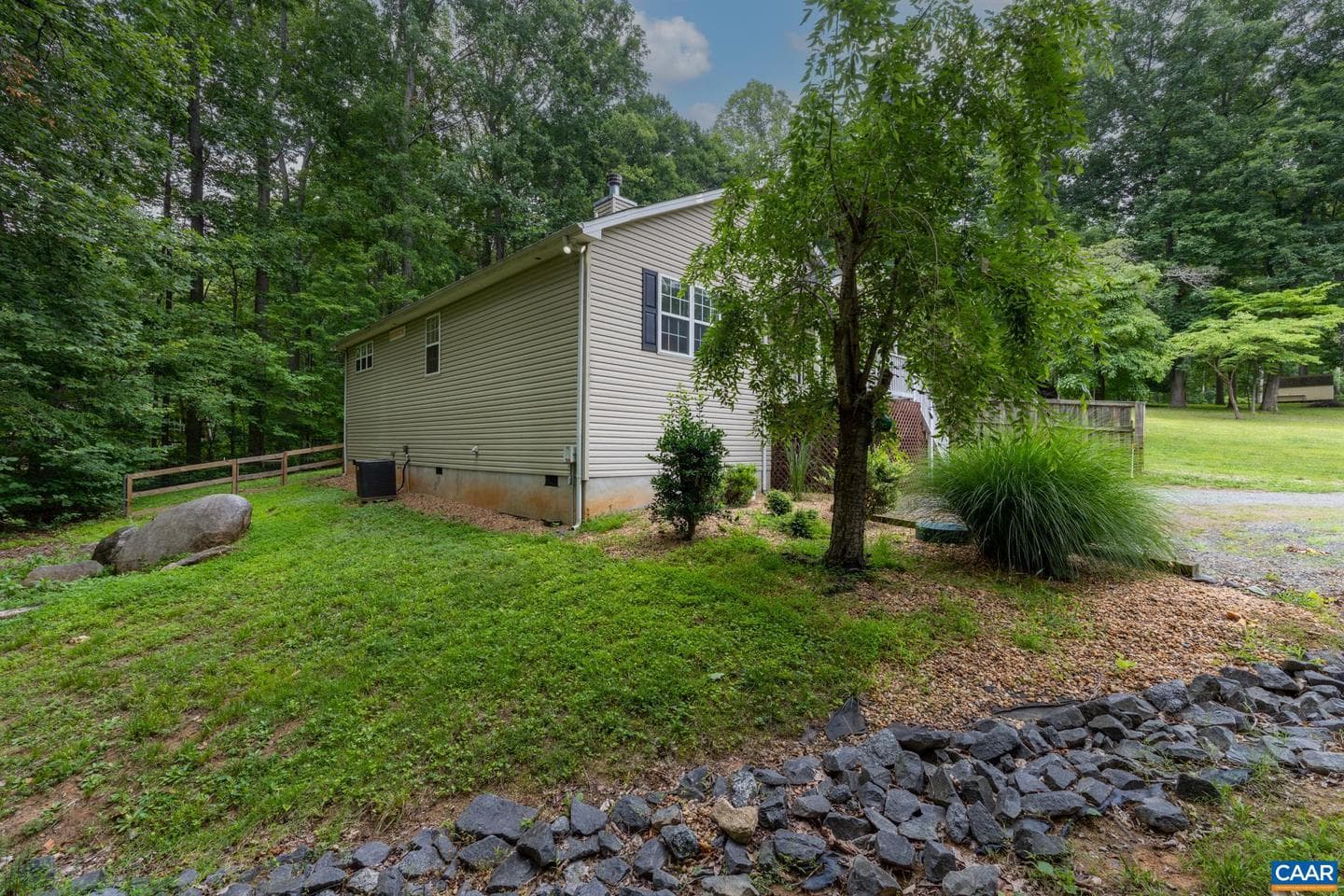 64 Ferndale Dr photo 15