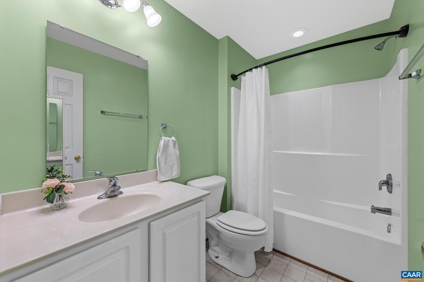 64 Ferndale Dr photo 38