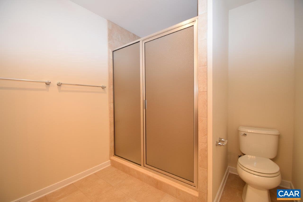 Rosewood Dr photo 11