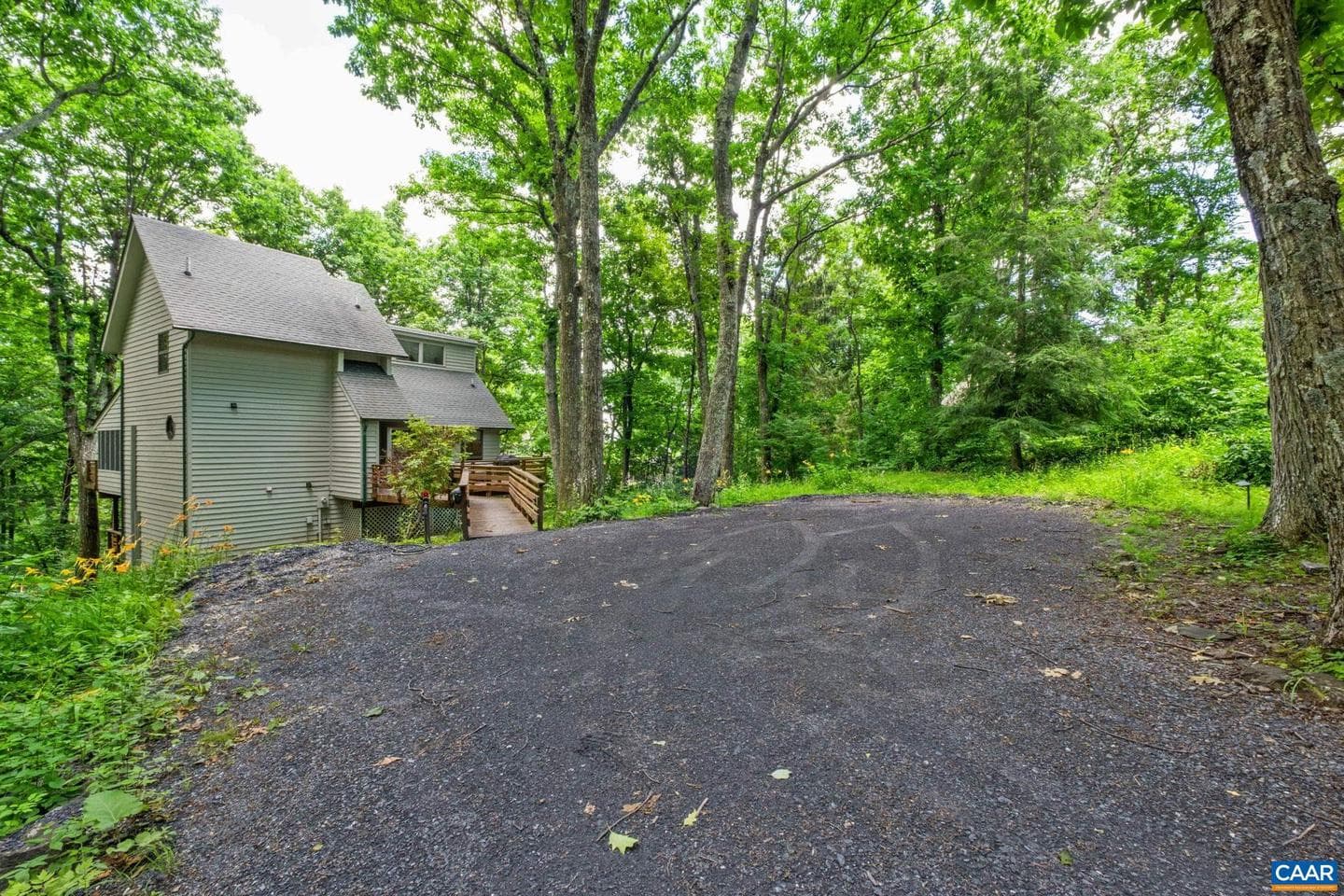 93 Valley View Ln photo 3