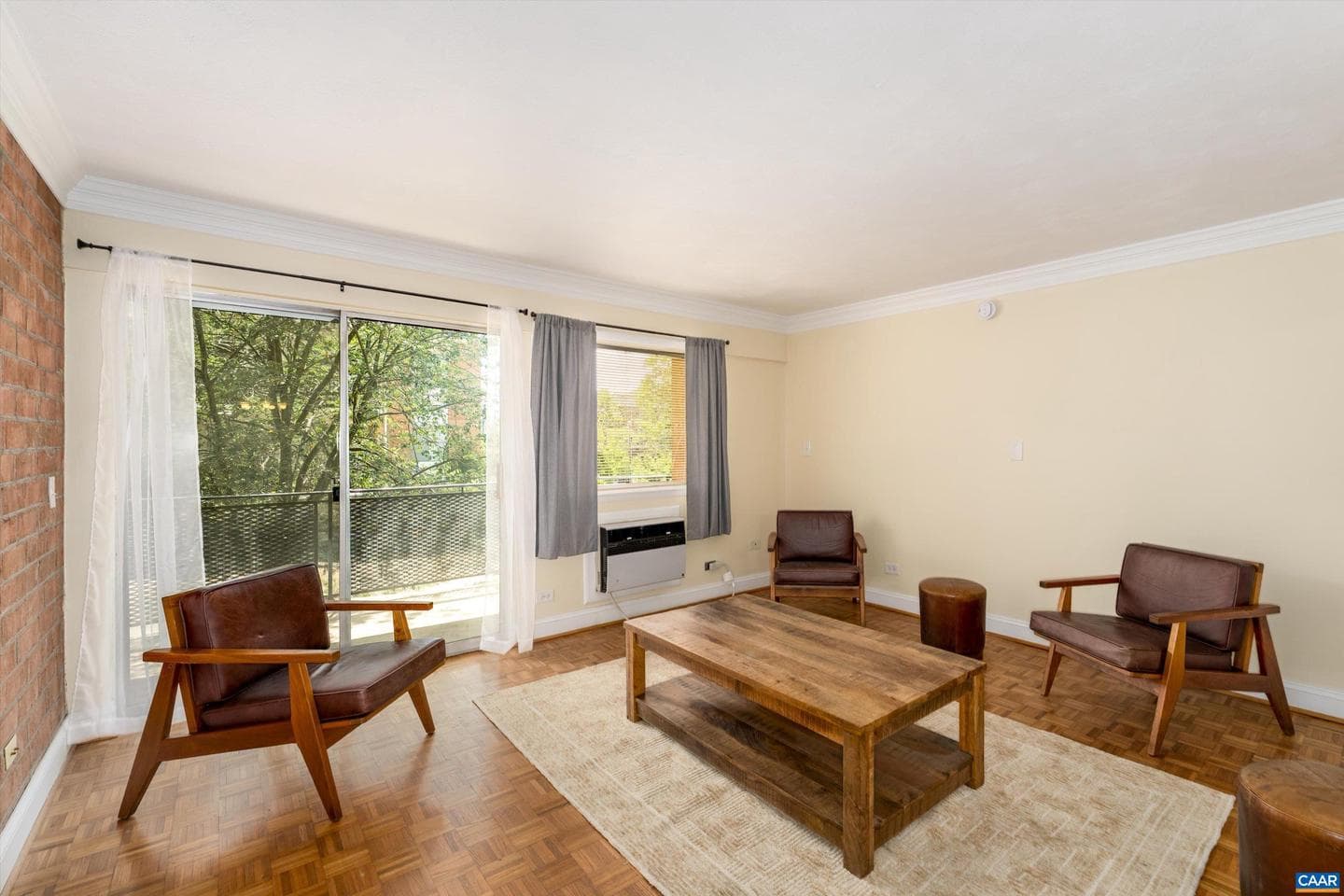 1800 Jefferson Park Ave #5 photo 3
