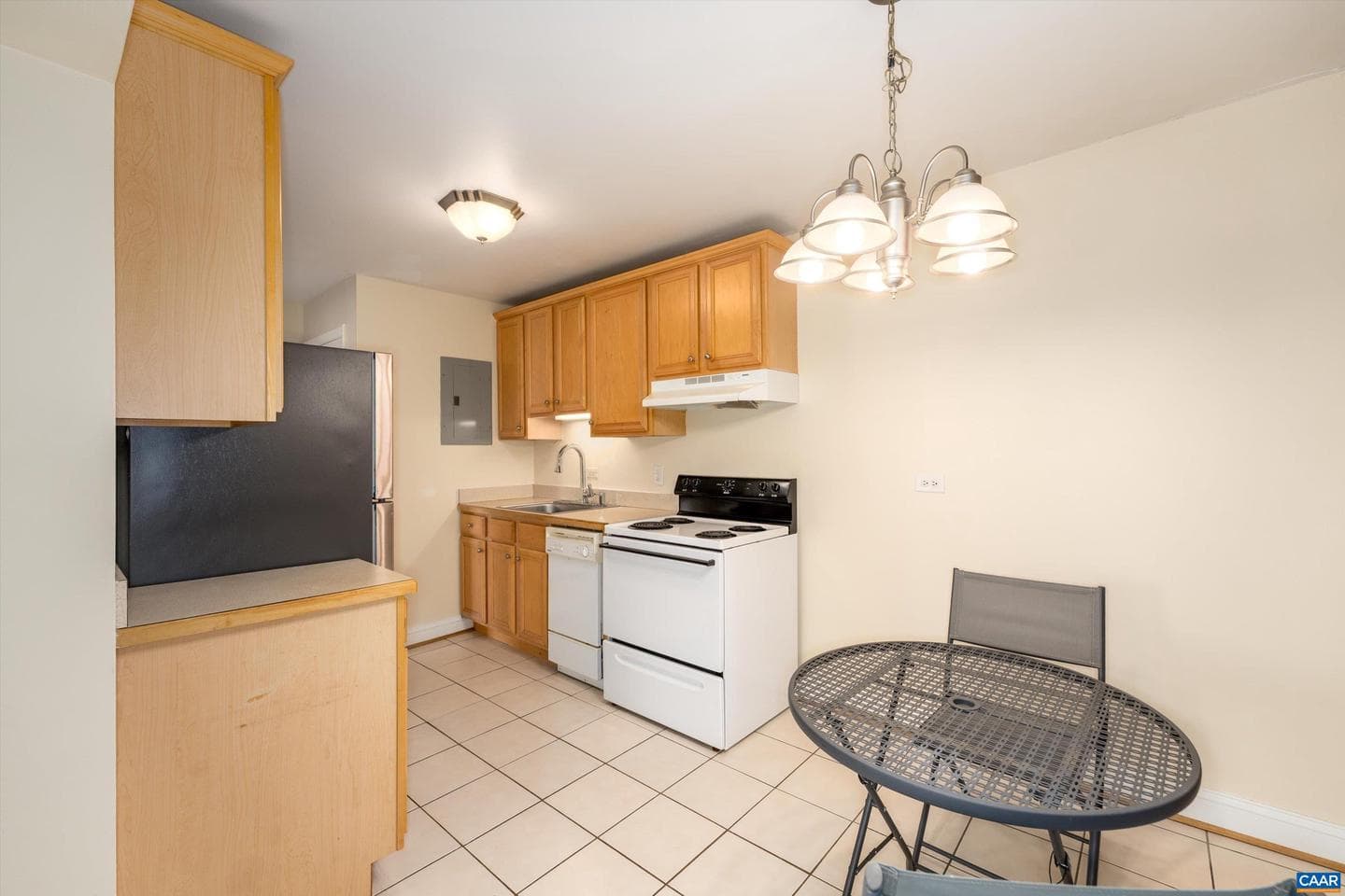1800 Jefferson Park Ave #5 photo 6