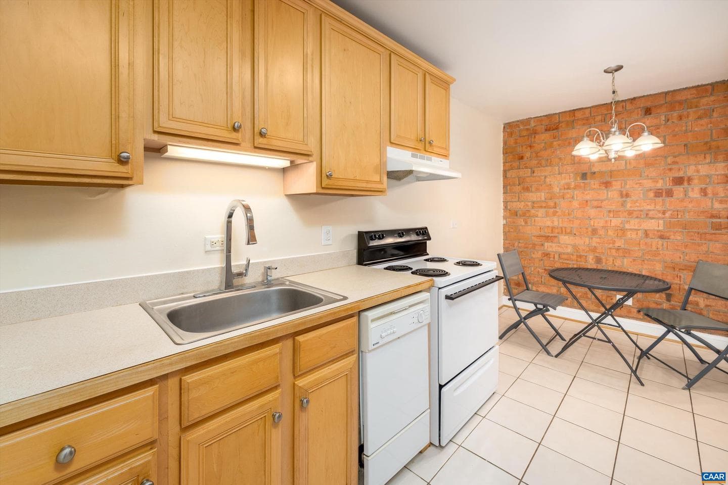 1800 Jefferson Park Ave #5 photo 8